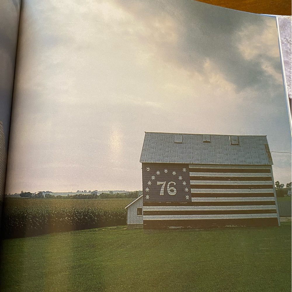 🇺🇸USA Flag Book. Coffee Table Book. The American Flag. Patriotic. ❤️🤍💙 - Picture 7 of 11